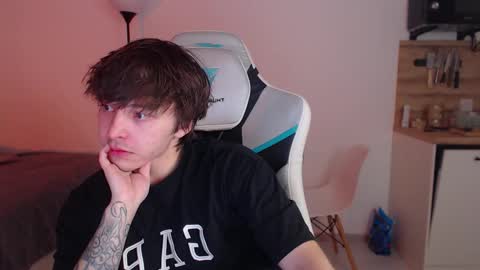 Snapshot of jayce_icestone chatting on 09/25/25, 01:20 Jayce online show from 09/25/25, 01:20