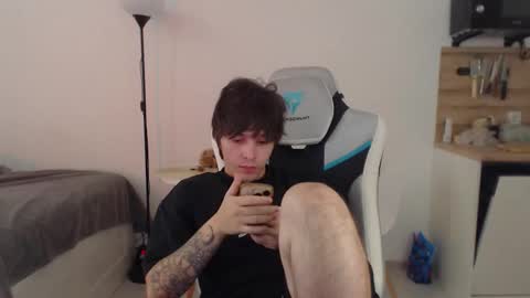 Snapshot of jayce_icestone chatting on 09/25/25, 01:26 Jayce online show from 09/25/25, 01:26