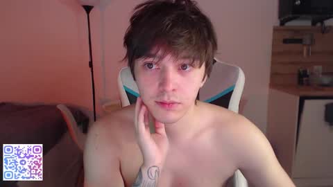 Snapshot of jayce_icestone chatting on 10/01/25, 08:15 Jayce online show from 10/01/25, 08:15