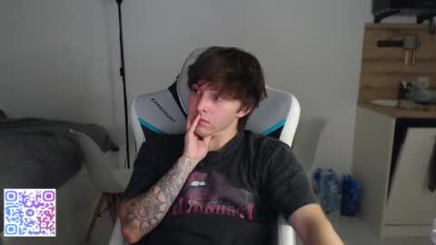 Snapshot of jayce_icestone chatting on 10/03/25, 09:01 Jayce online show from 10/03/25, 09:01