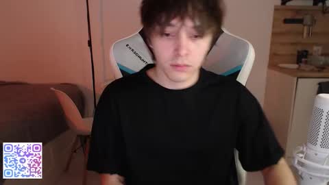 Snapshot of jayce_icestone chatting on 10/05/25, 05:33 Jayce online show from 10/05/25, 05:33