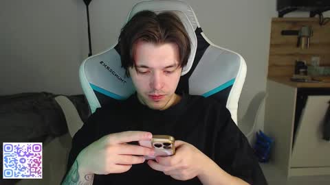 Snapshot of jayce_icestone chatting on 10/20/25, 05:30 Jayce online show from 10/20/25, 05:30