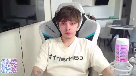 Jayce online show from 06/06/26, 03:11