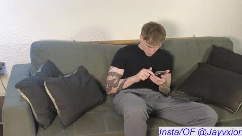 Snapshot of jaycex_69 chatting on 10/06/25, 06:49 THE HOUSE online show from 10/06/25, 06:49