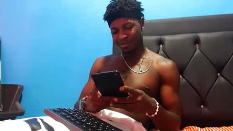 Snapshot of jaycolinss chatting on 02/05/26, 05:23 jaycollins online show from 02/05/26, 05:23