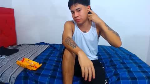 Snapshot of jaycolinss chatting on 04/03/26, 04:43 jaycollins online show from 04/03/26, 04:43