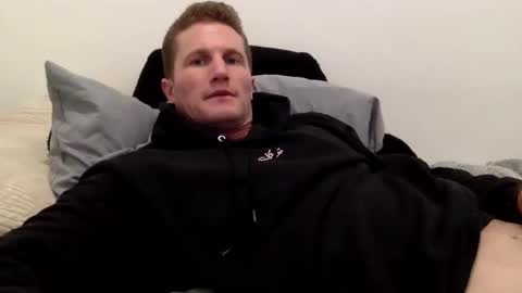 Snapshot of jaycup1989 chatting on 12/22/24, 01:01 jaycup1989 online show from 12/22/24, 01:01