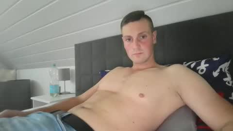 Snapshot of jayfex97 chatting on 09/15/25, 01:55 jayfex97 online show from 09/15/25, 01:55