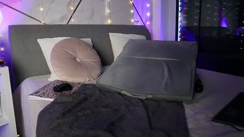 JayJayPink online show from 12/29/24, 01:06