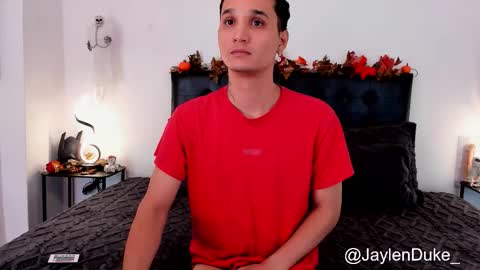 Snapshot of jaylen_and_duke chatting on 10/31/25, 11:00 Jaylen and duke online show from 10/31/25, 11:00