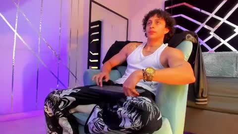 Snapshot of jaytaylorr chatting on 06/03/26, 11:35 Jay Taylor online show from 06/03/26, 11:35