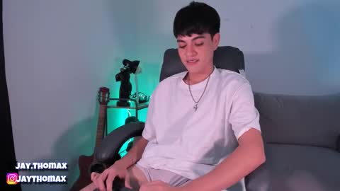 jaythomax online show from 02/07/25, 09:04