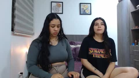 Jazmin and Scarlett online show from 02/19/26, 09:38