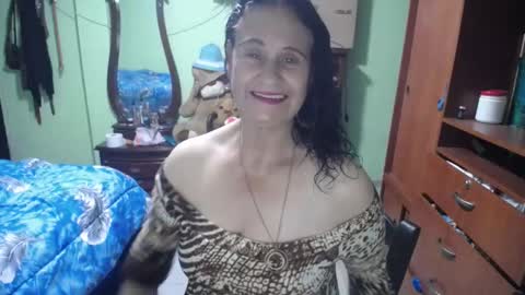 Snapshot of jazmin_rios chatting on 02/08/25, 11:13 jazmim online show from 02/08/25, 11:13
