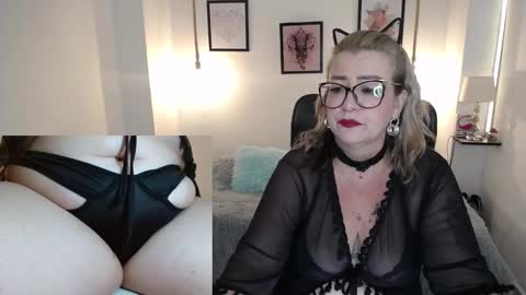 jazmin online show from 01/04/25, 02:14