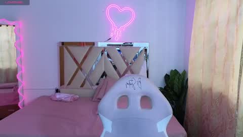 Jazmin  online show from 12/22/24, 03:11