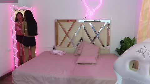 Jazmin  online show from 12/22/24, 06:15