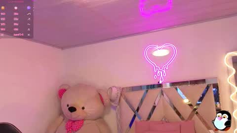 Snapshot of jazmin_tay chatting on 11/22/25, 11:42 Jazmin online show from 11/22/25, 11:42