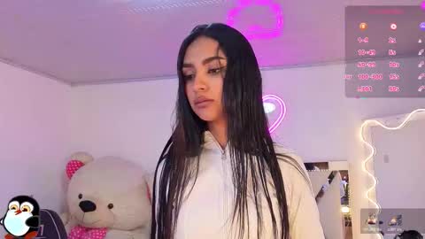 Snapshot of jazmin_tay chatting on 11/24/25, 12:05 Jazmin online show from 11/24/25, 12:05