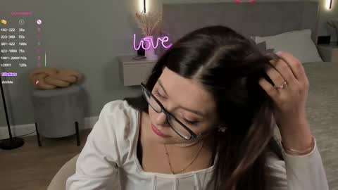 Mira the personal mirage D online show from 10/19/25, 07:20