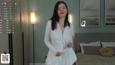 Snapshot of jazminenakano chatting on 11/16/25, 07:19 Mira the personal mirage D online show from 11/16/25, 07:19