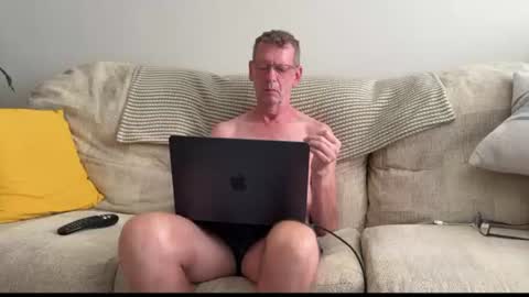 Snapshot of jcar57 chatting on 07/11/26, 05:32 Jon online show from 07/11/26, 05:32