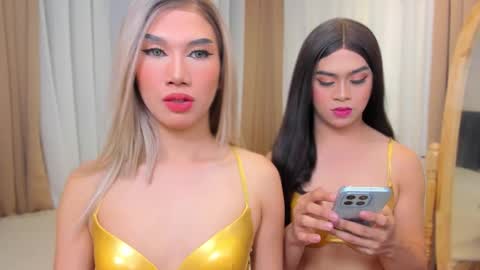 Snapshot of jchugecock chatting on 12/14/25, 01:49 jchugecock online show from 12/14/25, 01:49