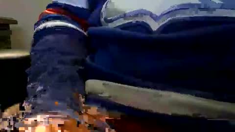 Snapshot of jcraggle2854 chatting on 11/17/25, 02:34 jcraggle2854 online show from 11/17/25, 02:34