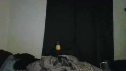 Snapshot of jdizle_1 chatting on 11/18/25, 02:06 jdizle_1 online show from 11/18/25, 02:06