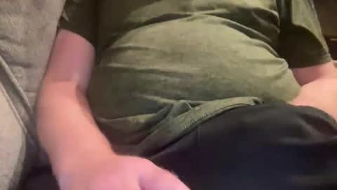 Snapshot of jdog31982 chatting on 02/19/25, 02:33 jdog31982 online show from 02/19/25, 02:33