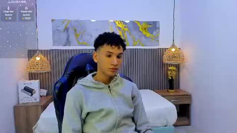 jdwhite18 online show from 07/26/26, 03:58