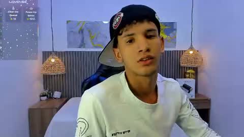 jdwhite18 online show from 07/28/26, 04:08