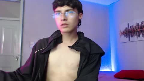 Snapshot of jeam_hot chatting on 12/02/24, 08:44 jeam_hot online show from 12/02/24, 08:44