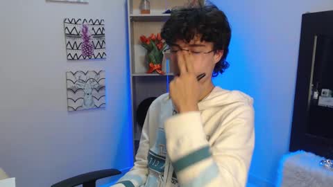 Snapshot of jeam_hot chatting on 01/18/25, 12:46 jeam_hot online show from 01/18/25, 12:46