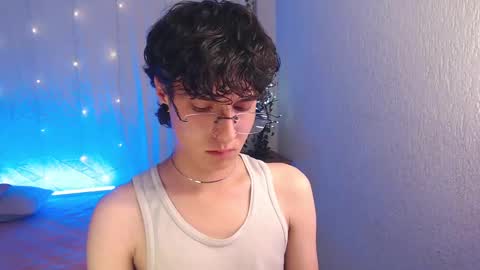 Snapshot of jeam_hot chatting on 02/01/25, 09:51 jeam_hot online show from 02/01/25, 09:51