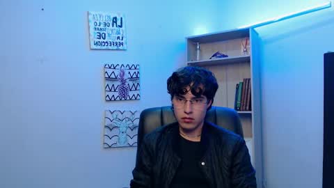 Snapshot of jeam_hot chatting on 02/06/25, 09:49 jeam_hot online show from 02/06/25, 09:49
