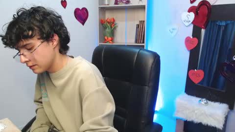 Snapshot of jeam_hot chatting on 03/04/25, 12:50 jeam_hot online show from 03/04/25, 12:50