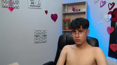 Snapshot of jeam_hot chatting on 03/12/25, 12:31 jeam_hot online show from 03/12/25, 12:31