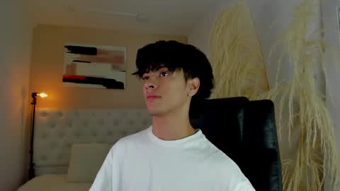 J E A N online show from 12/04/24, 11:13
