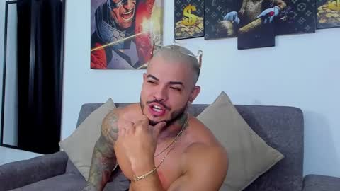 Jean  axelcrow       Modelo Independiente online show from 03/10/25, 03:23