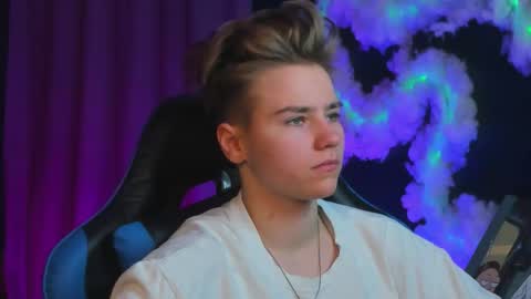 jean_wilsons online show from 11/24/25, 11:10