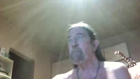 Snapshot of jeanclaude1959 chatting on 05/31/26, 07:04 jeanclaude1959 online show from 05/31/26, 07:04