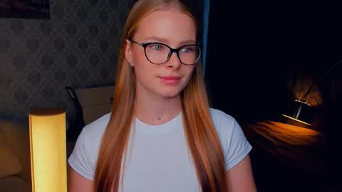 Snapshot of jeanicecoult chatting on 10/07/25, 07:05 Jenny online show from 10/07/25, 07:05