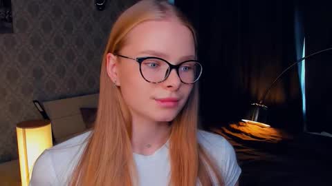 Snapshot of jeanicecoult chatting on 10/10/25, 07:18 Jenny online show from 10/10/25, 07:18