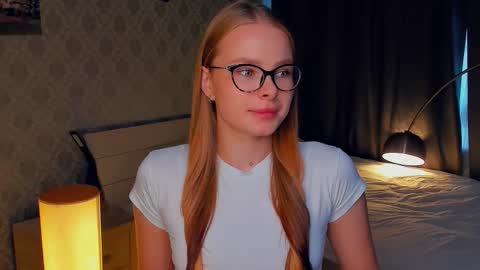 Snapshot of jeanicecoult chatting on 10/15/25, 07:41 Jenny online show from 10/15/25, 07:41