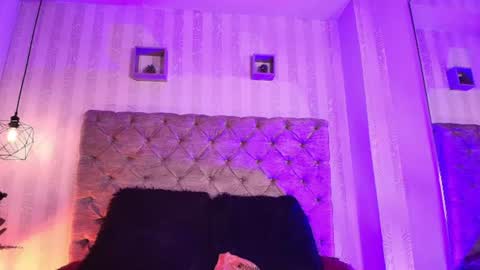 Jeanne Holland online show from 07/21/26, 12:51