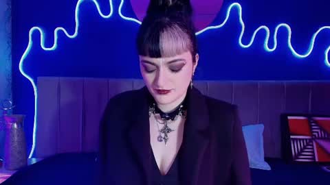 Jean online show from 06/11/26, 07:34