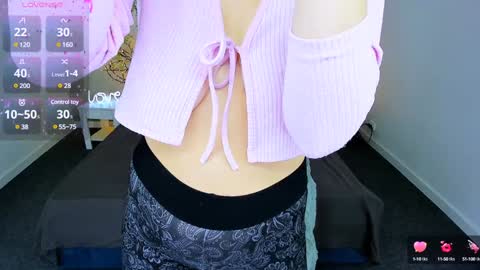 jeanniefox_ online show from 01/24/25, 09:26