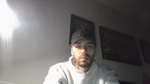 Snapshot of jeanpierbello7 chatting on 12/22/24, 10:04 jean pier bello Silva online show from 12/22/24, 10:04