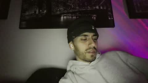 Snapshot of jeanpierbello7 chatting on 02/02/25, 08:02 jean pier bello Silva online show from 02/02/25, 08:02